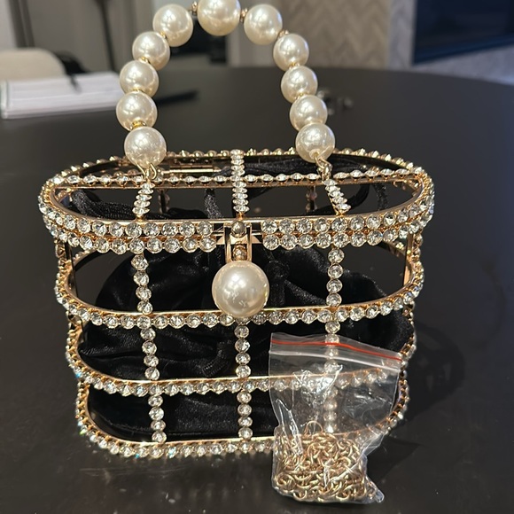 Handbag - Picture 3 of 4